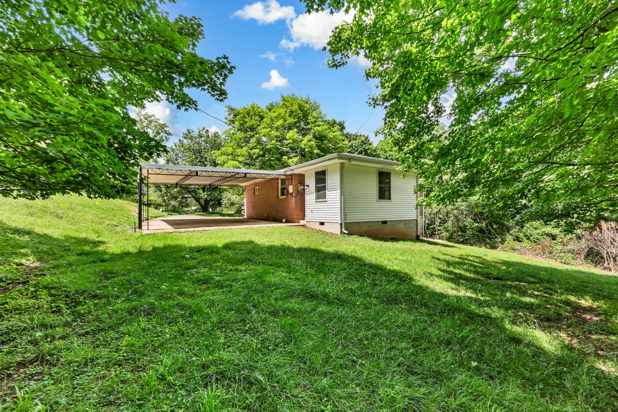 1446 Elm Hill Dr