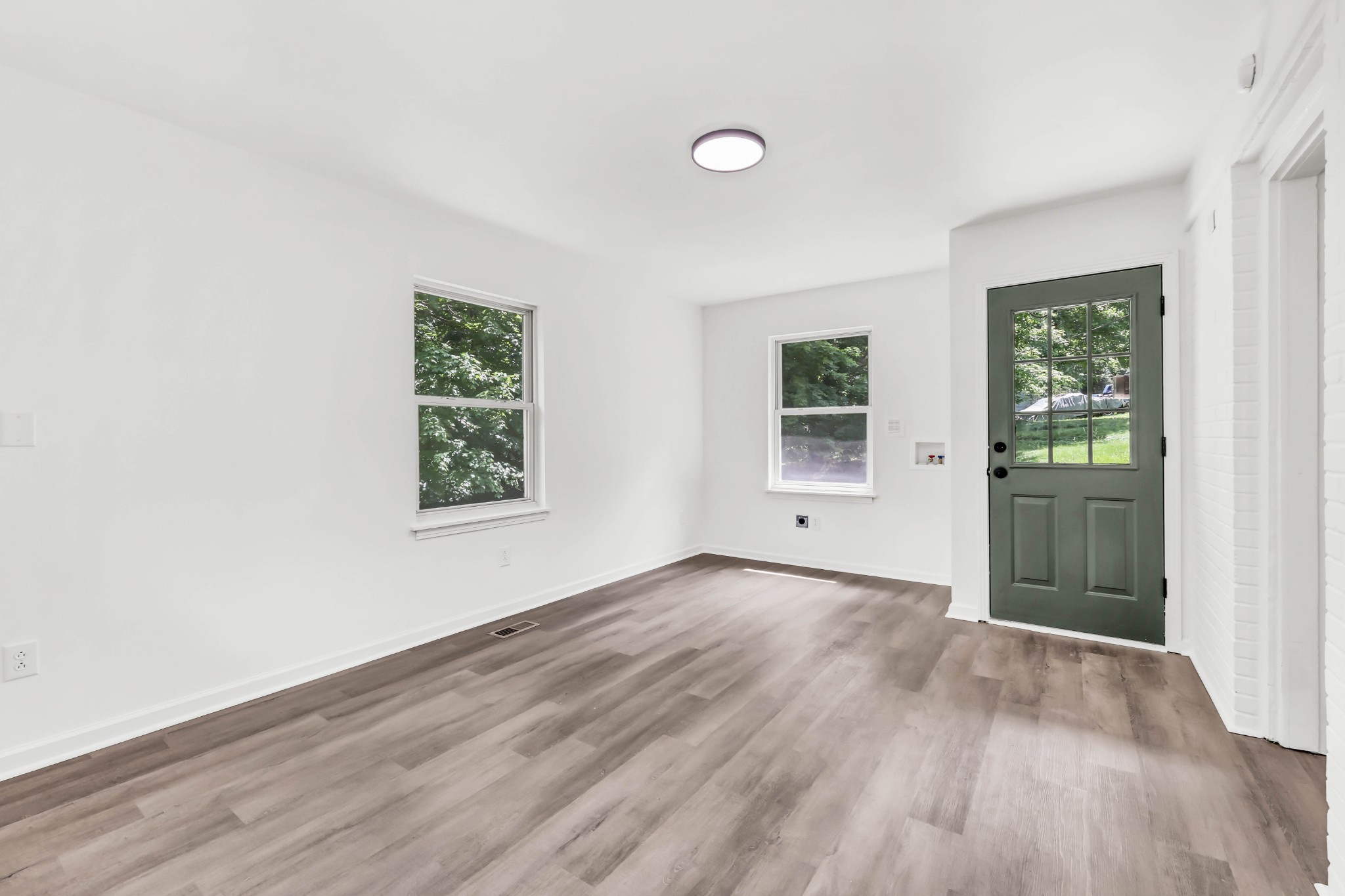 1446 Elm Hill Dr