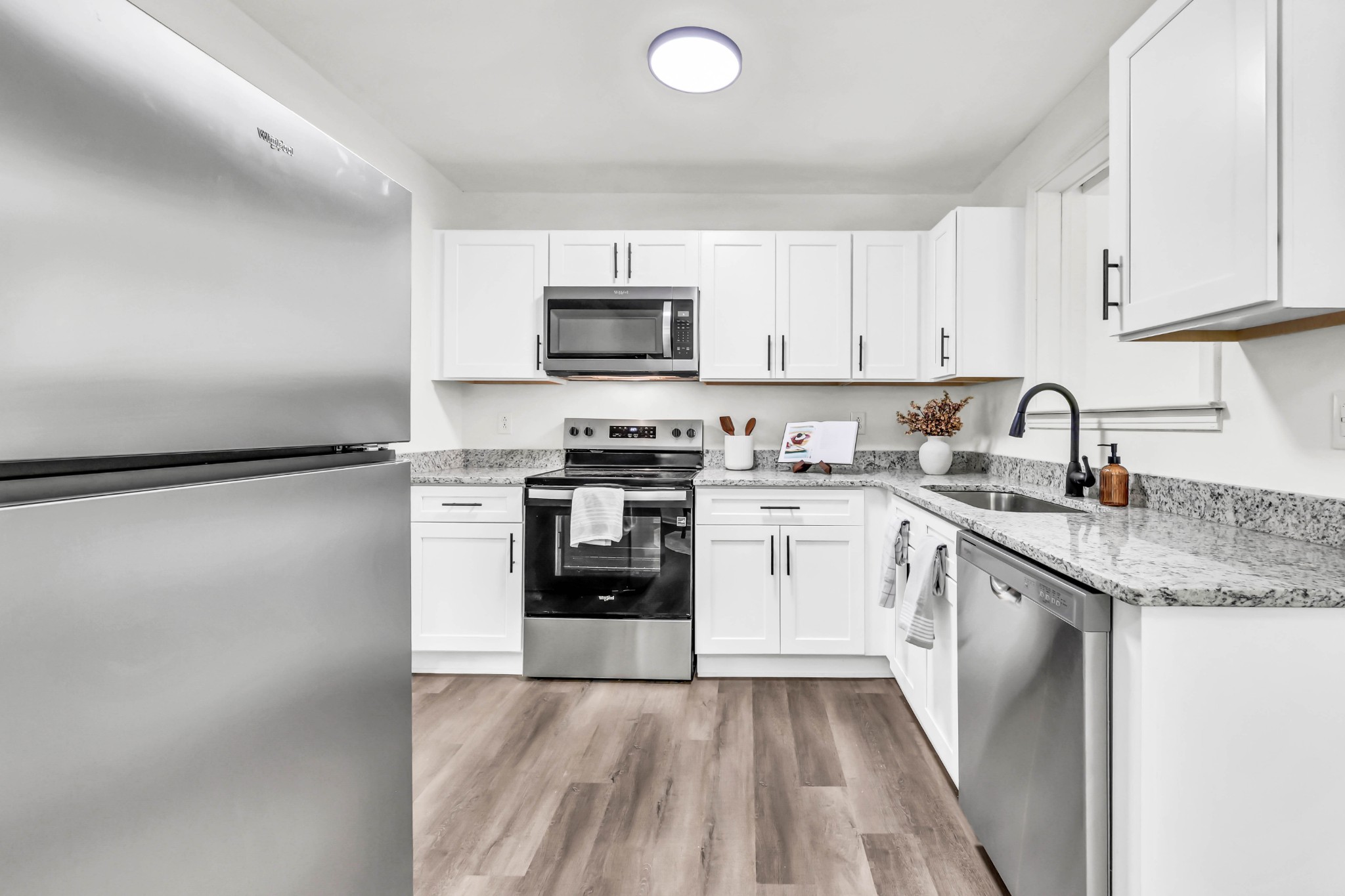 1446 Elm Hill Dr
