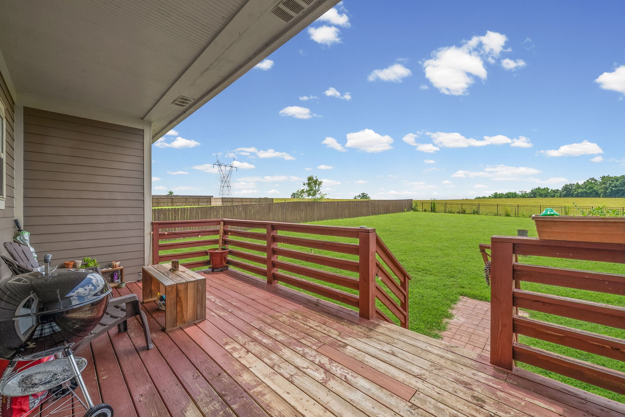 1010 Tulip Dr
