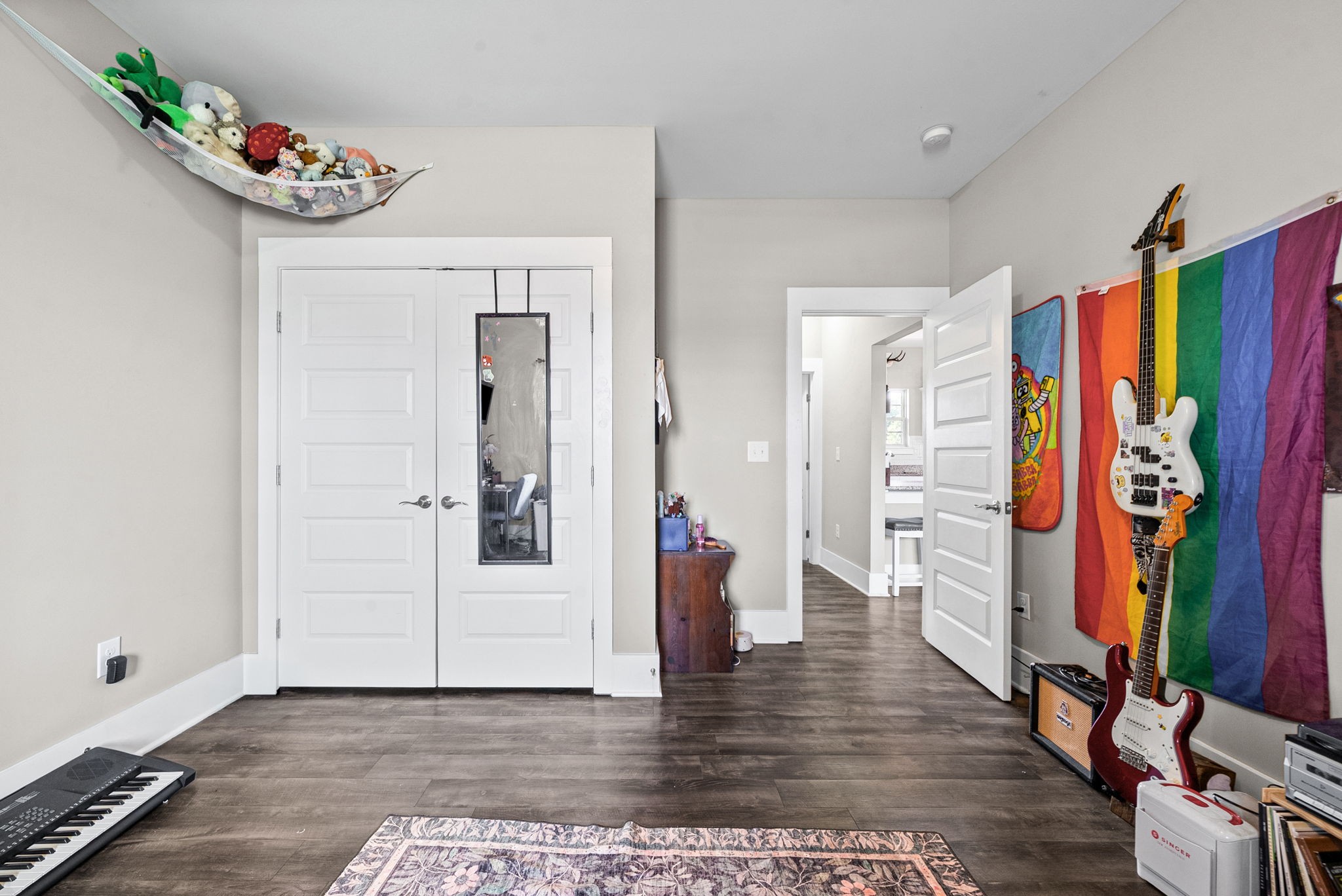 1010 Tulip Dr