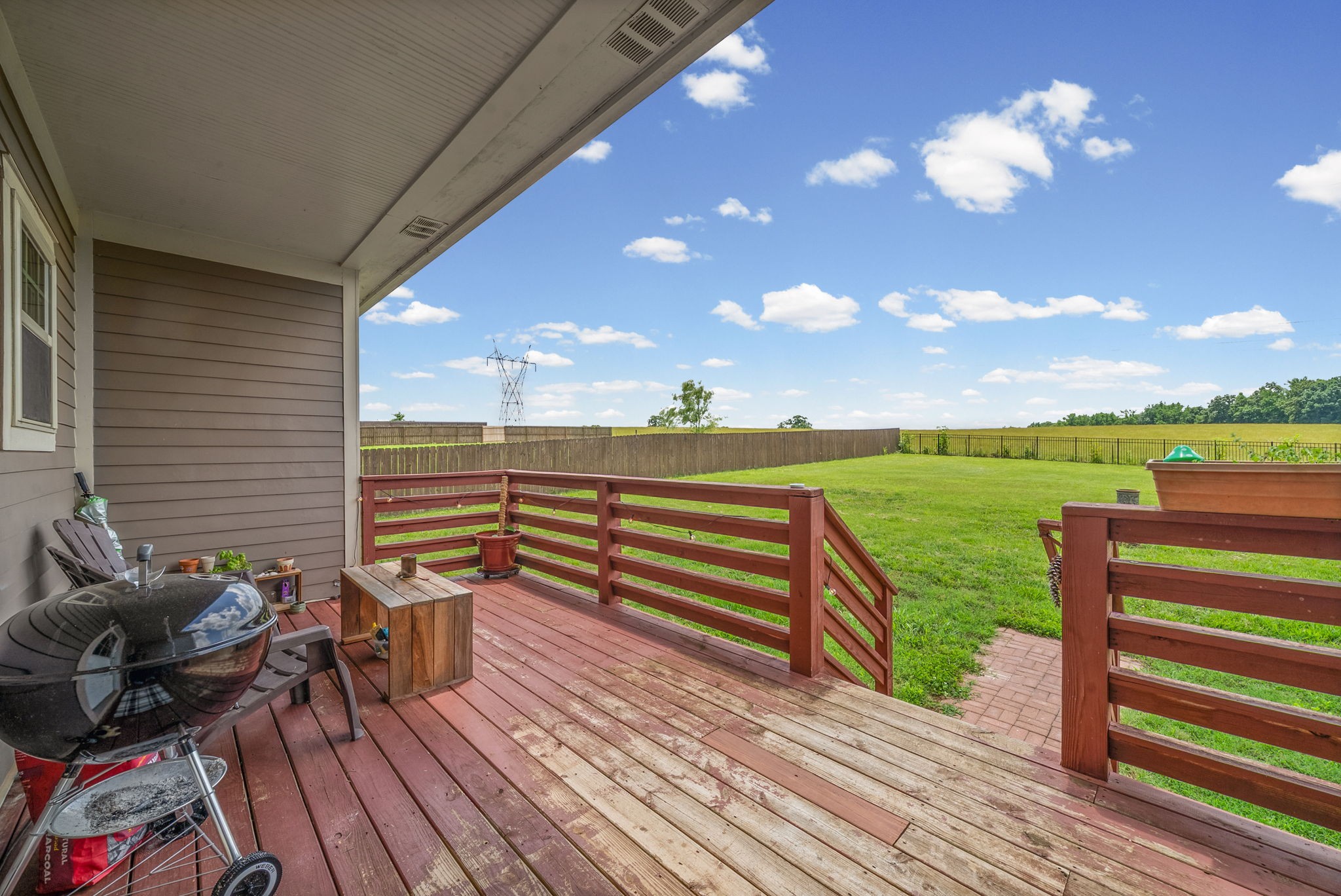 1010 Tulip Dr