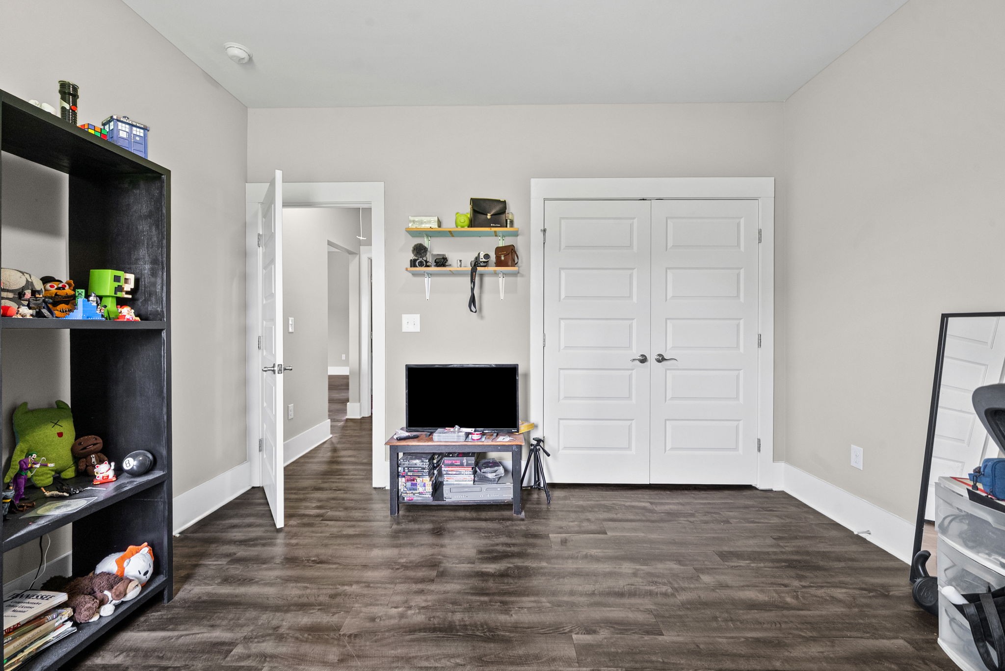 1010 Tulip Dr