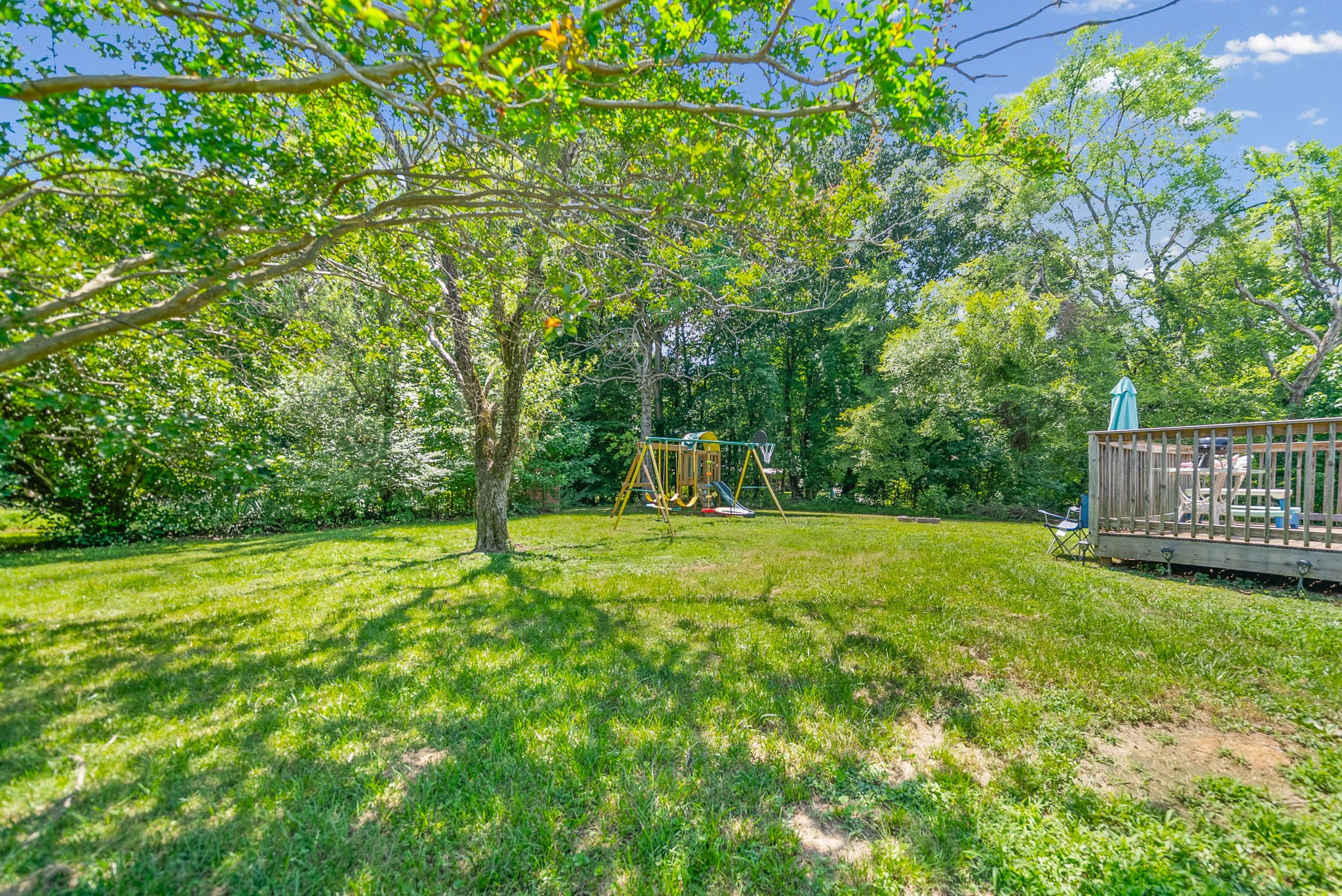 830 Potters Ln