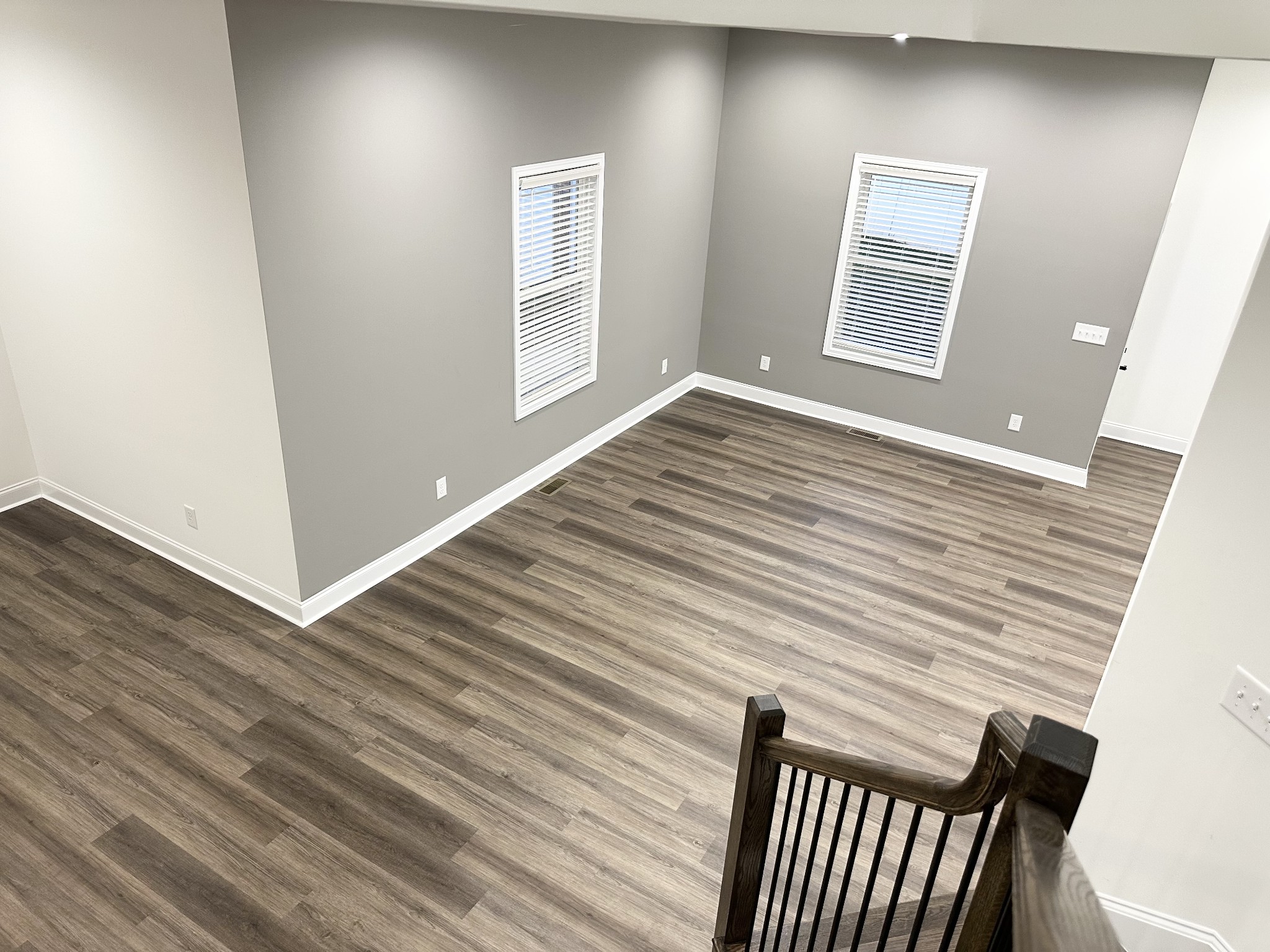 493 Centre St