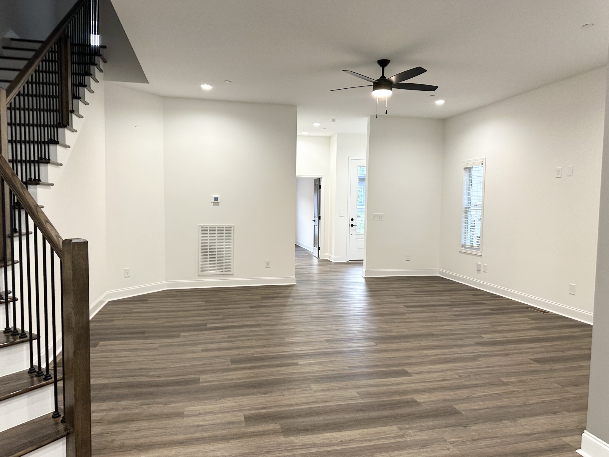 493 Centre St