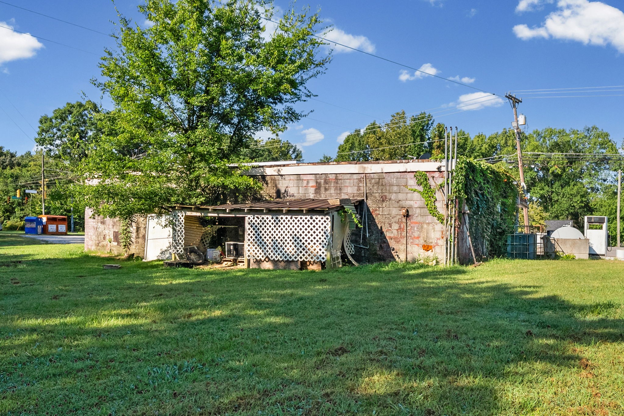 6210 Clarksville Pike