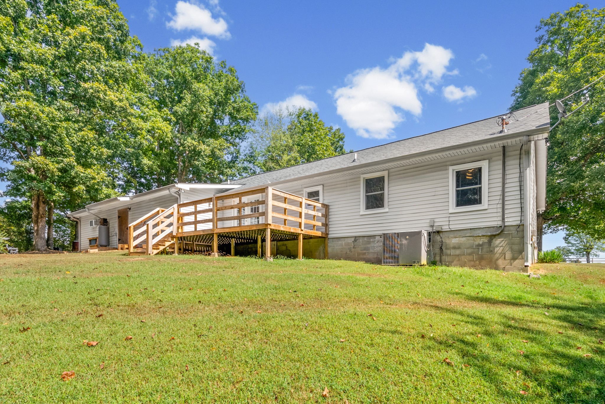 1052 Boston Hollow Rd