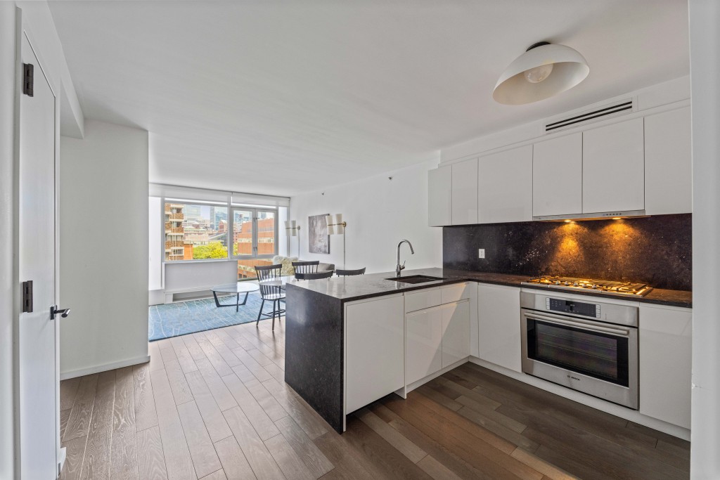 385 1st Avenue 8D