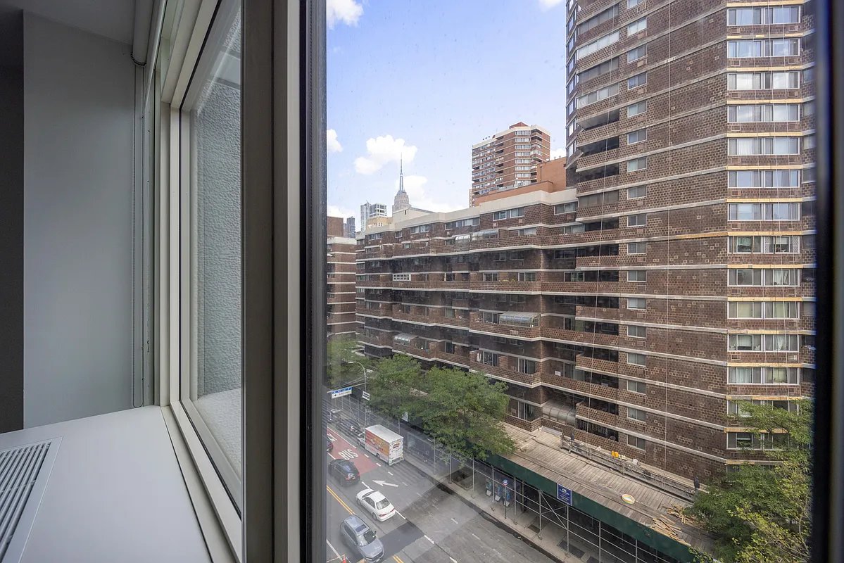 385 1st Avenue 8D