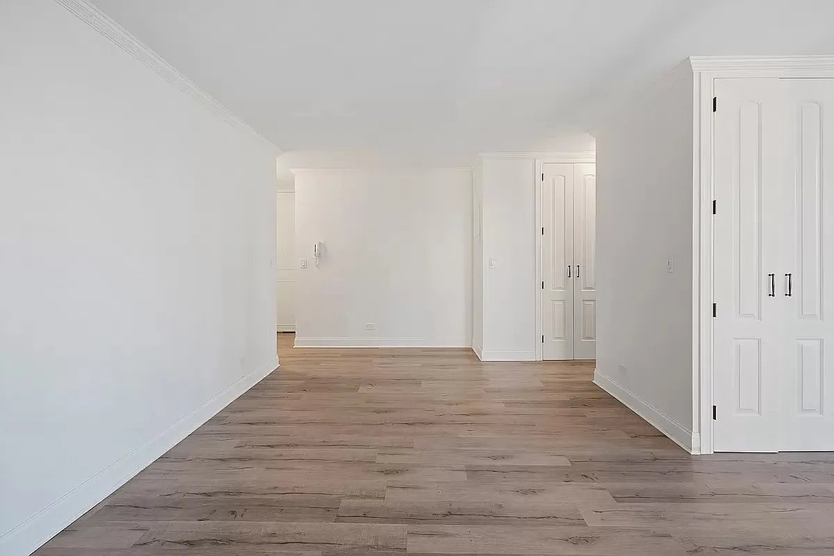 161 W 61st Street Apt 11C