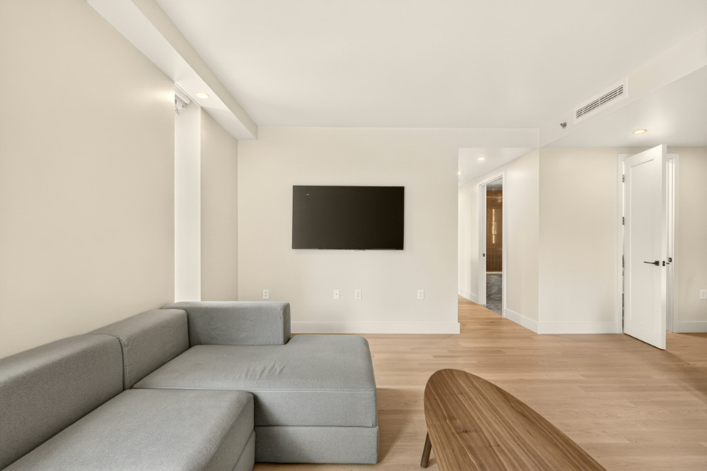 400 W 38th Street 5G-N