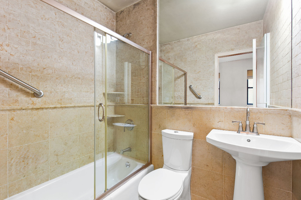 186 W 80th Street 4A