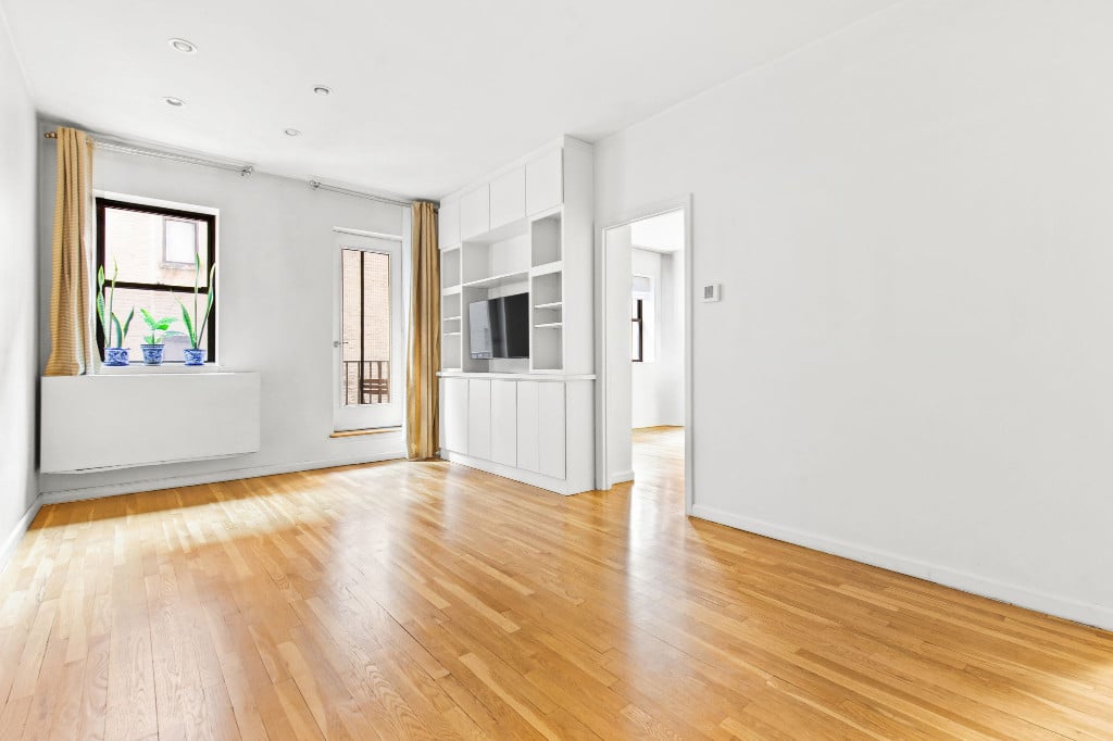 186 W 80th Street 4A