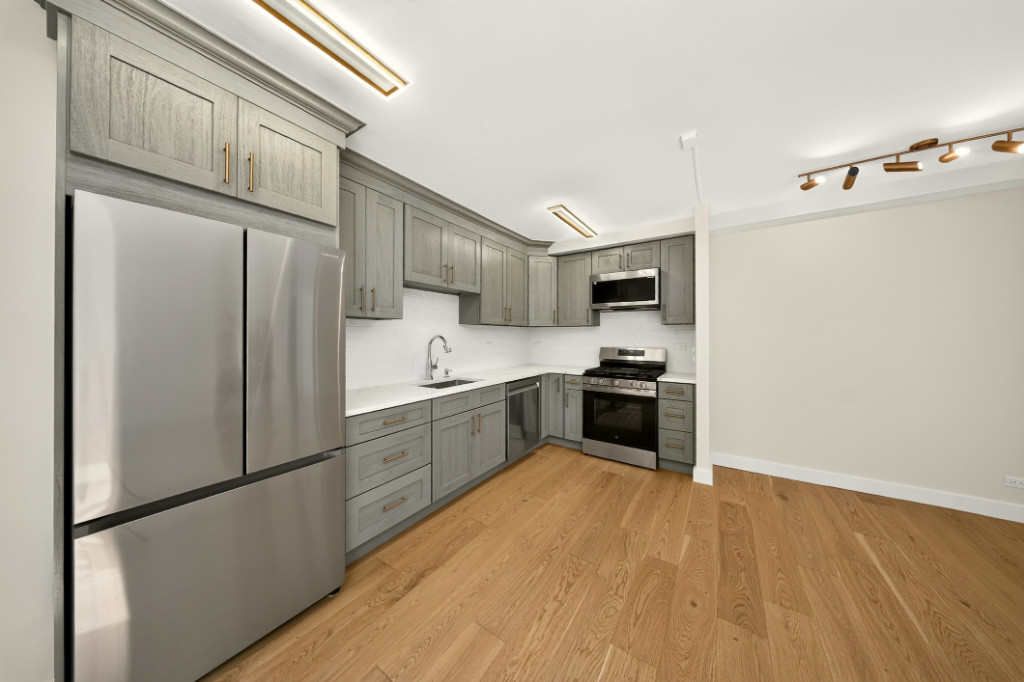 161 W 61st Street 4H