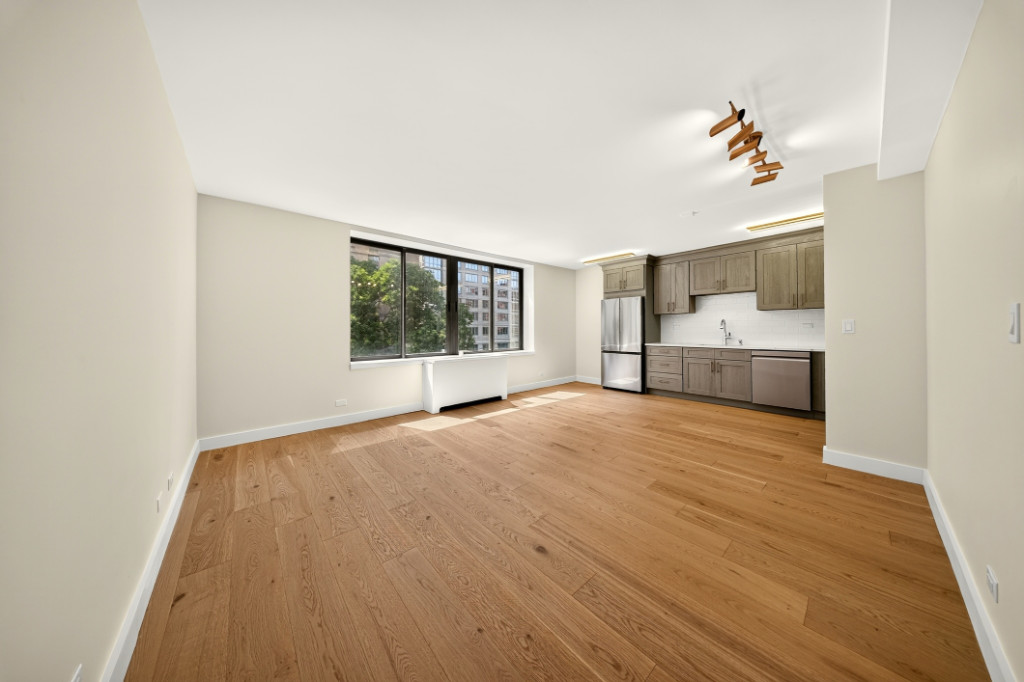 161 W 61st Street 4H