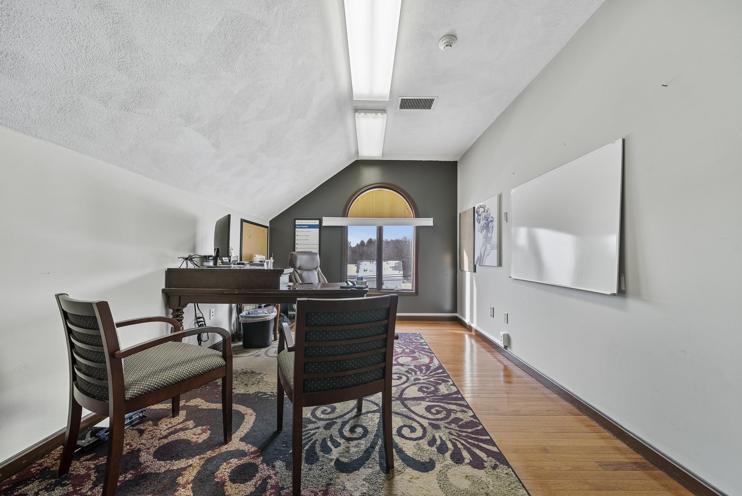 91 Plaistow Road Unit: 8