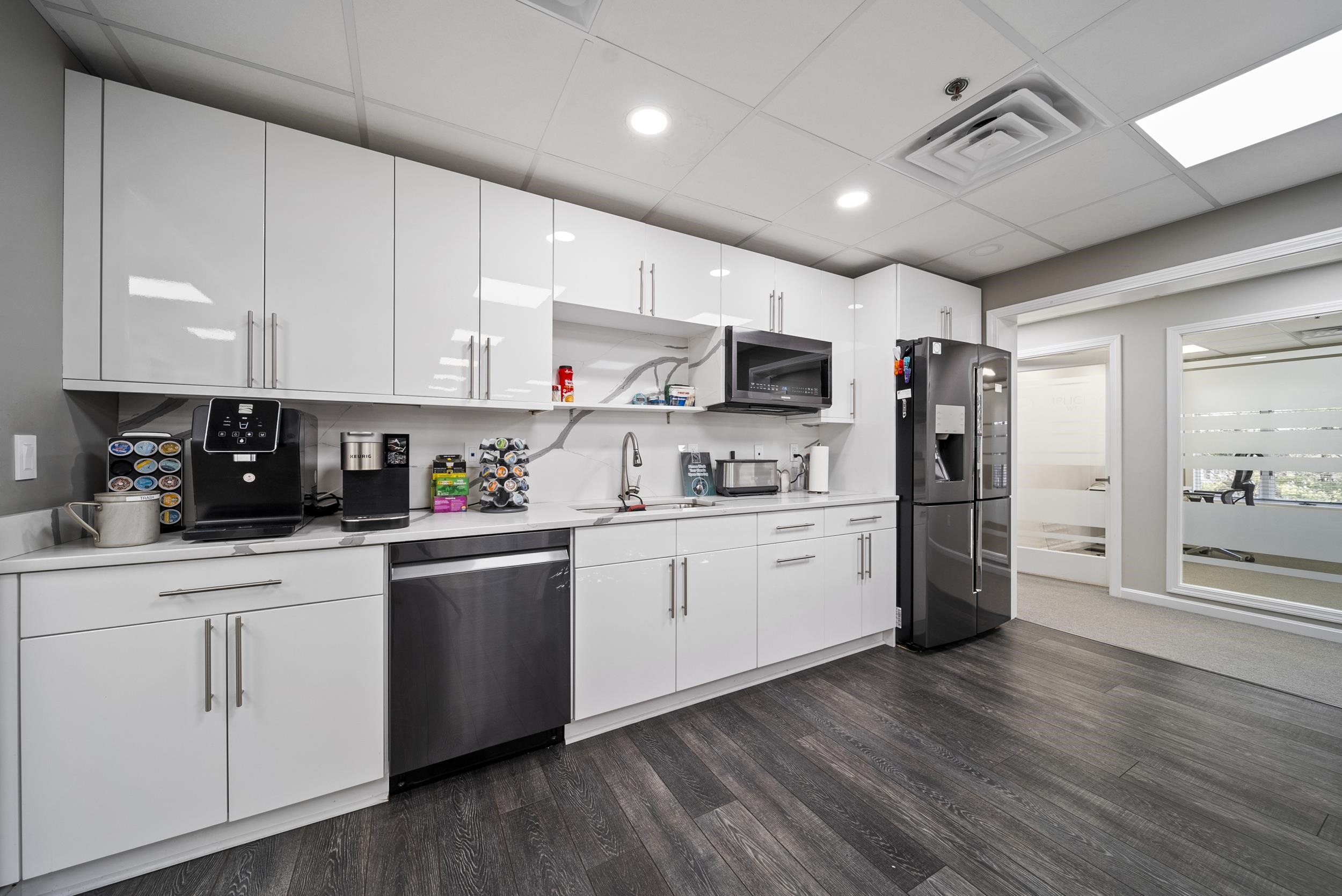 75 Gilcreast Road Unit: Suite 200