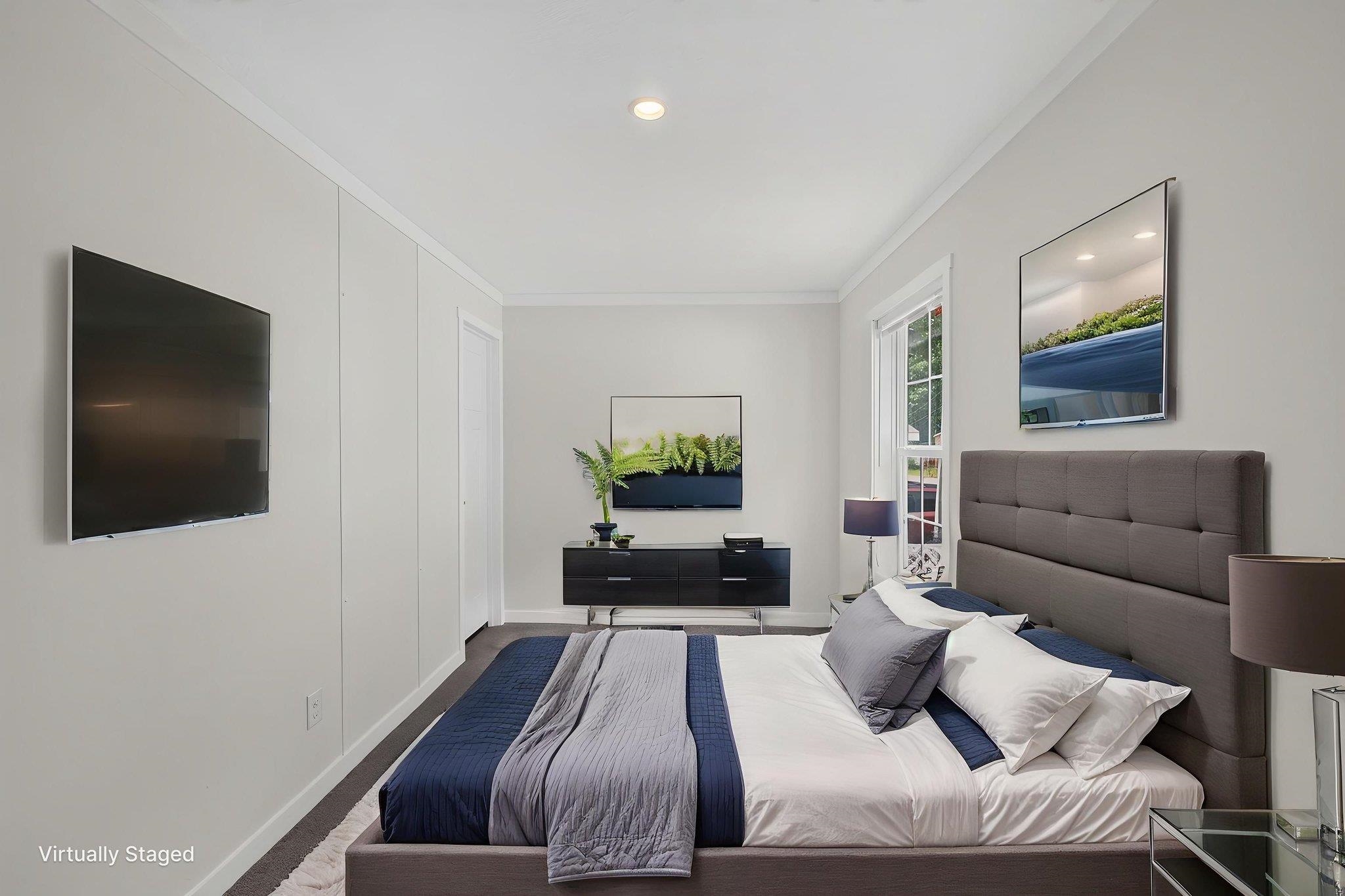 111 Old Brookline Road Unit: 2
