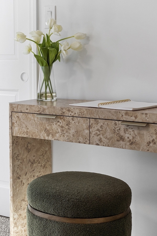 78 Swan Street # 213