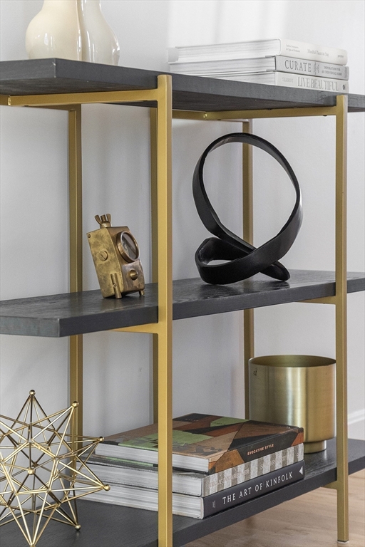 78 Swan Street # 213