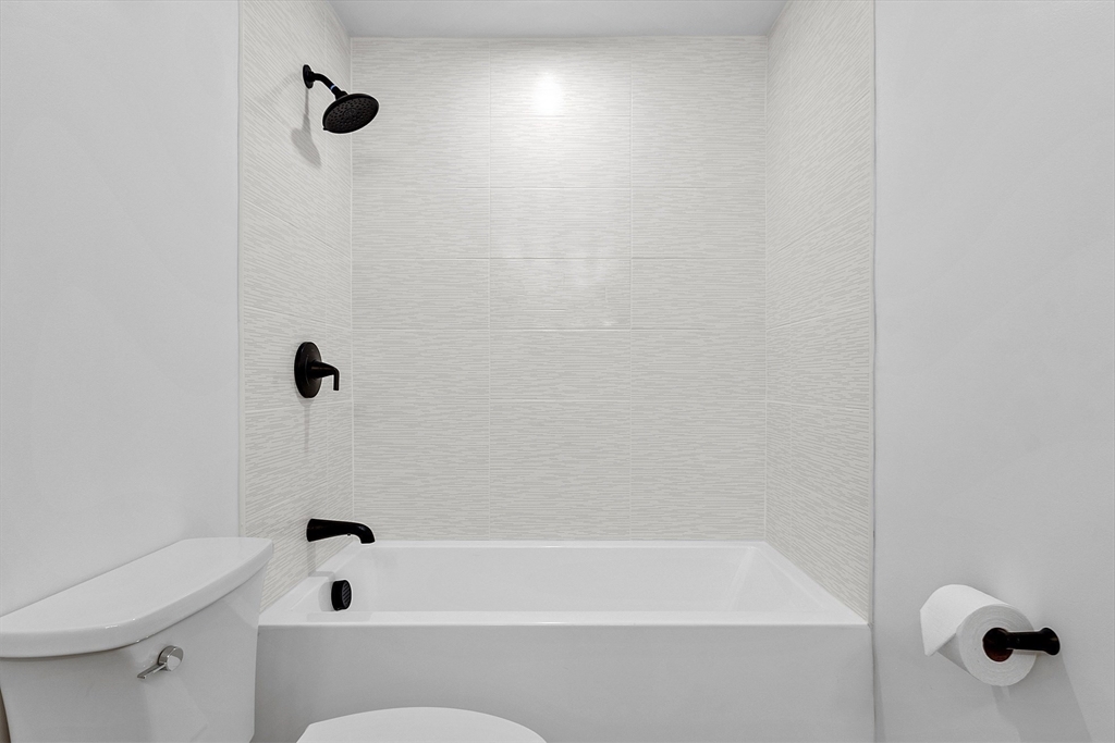 78 Swan Street # 213