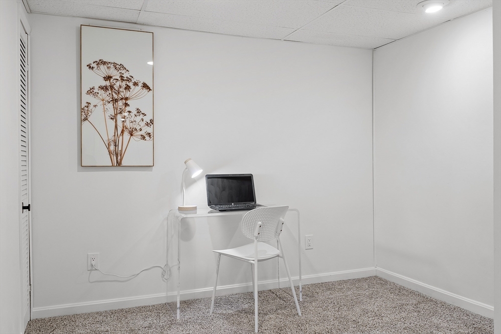 78 Swan Street # 213