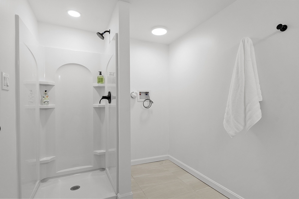 78 Swan Street # 213