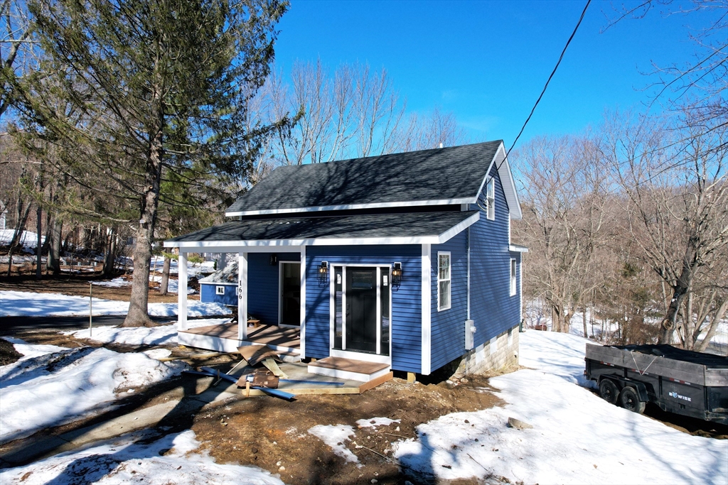 166 Leicester St