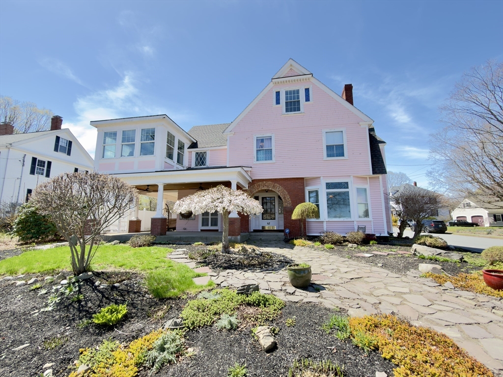 47 Salem St