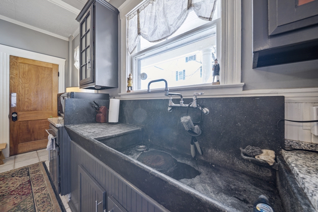 47 Salem St
