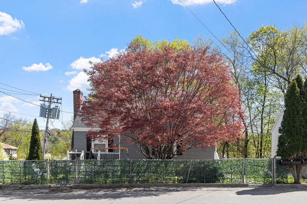 159 East St