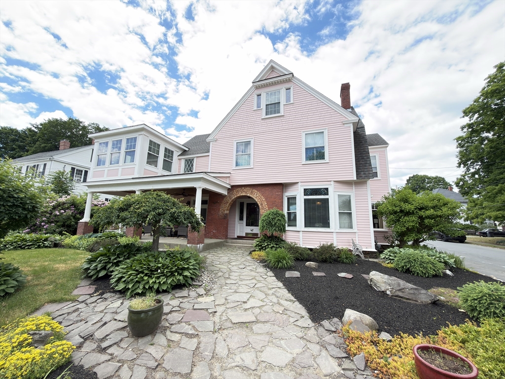 47 Salem St
