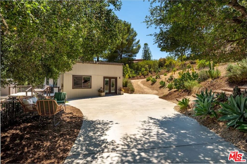 24537 Dry Canyon Cold Creek Road