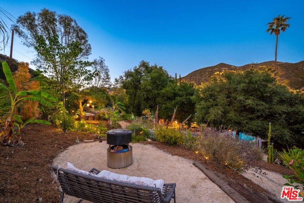 24537 Dry Canyon Cold Creek Road