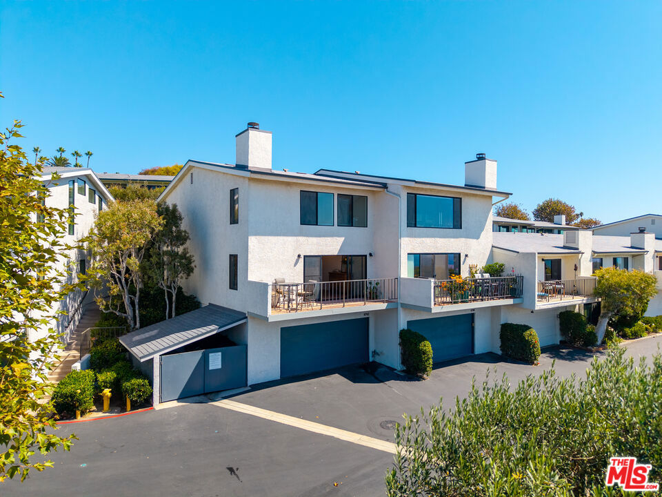 6782 Shearwater Lane