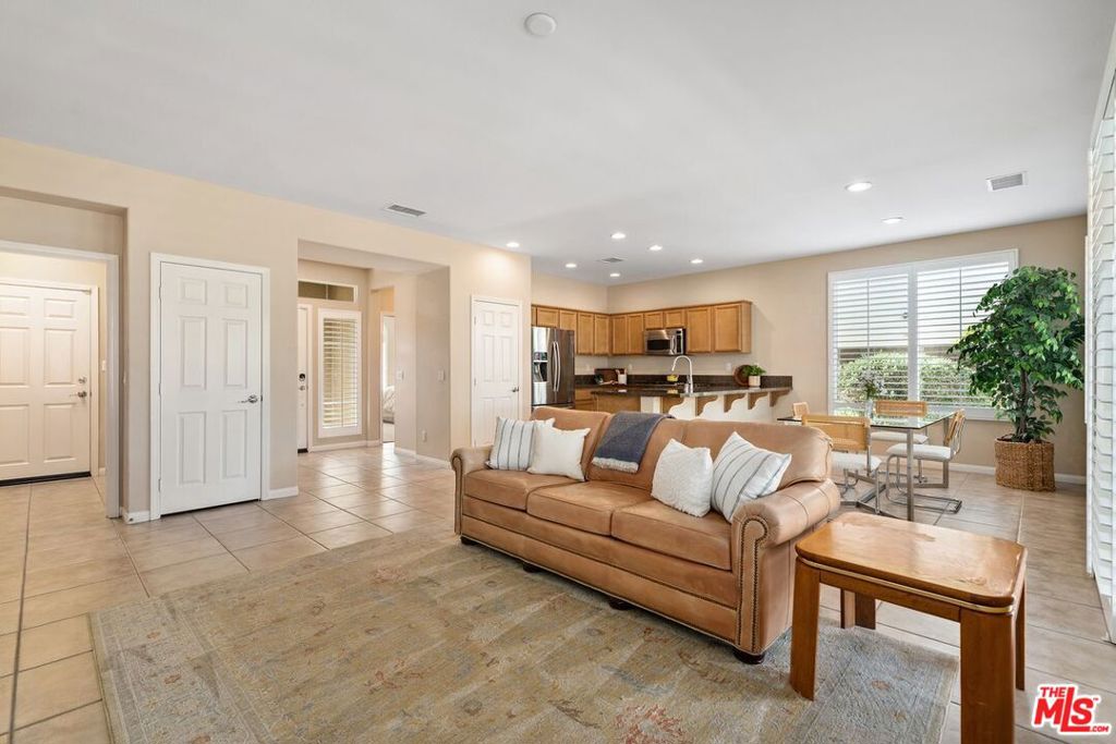 81910 Golden Star Way