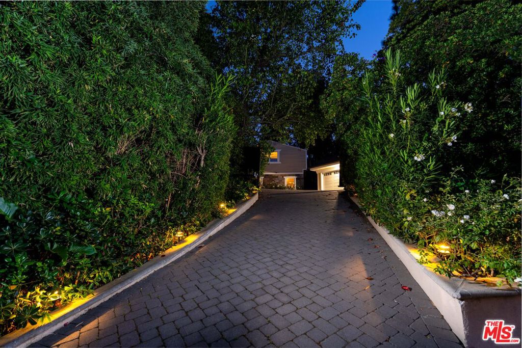 12750 Mulholland Drive