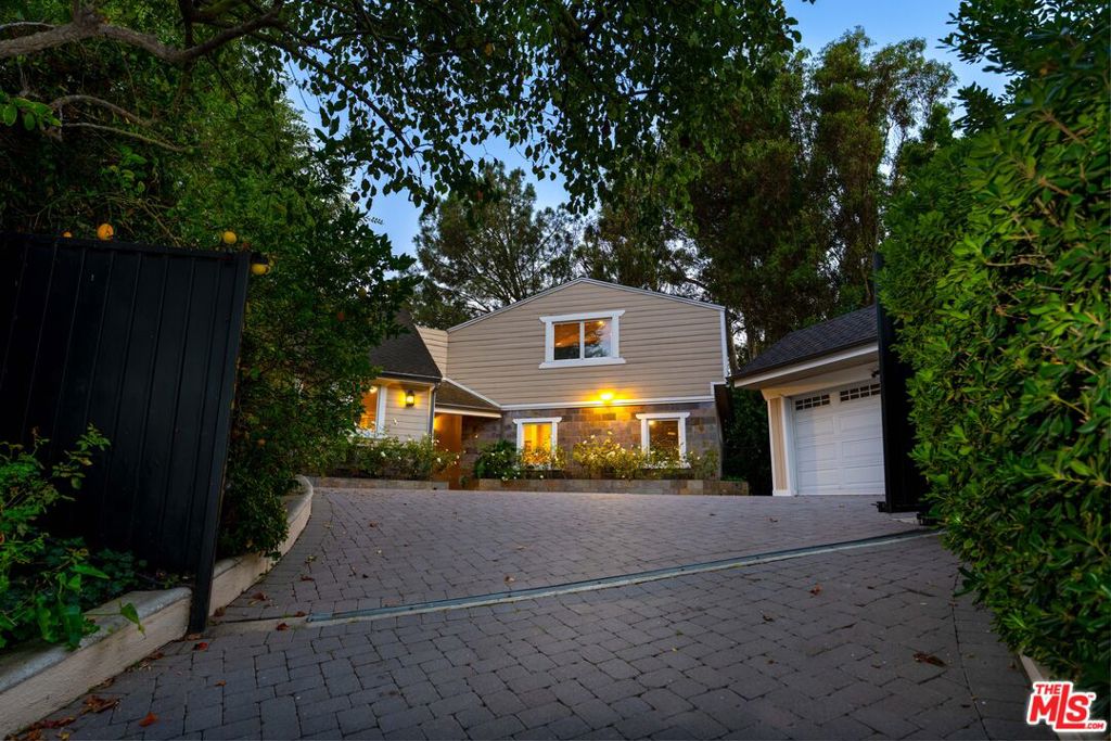 12750 Mulholland Drive