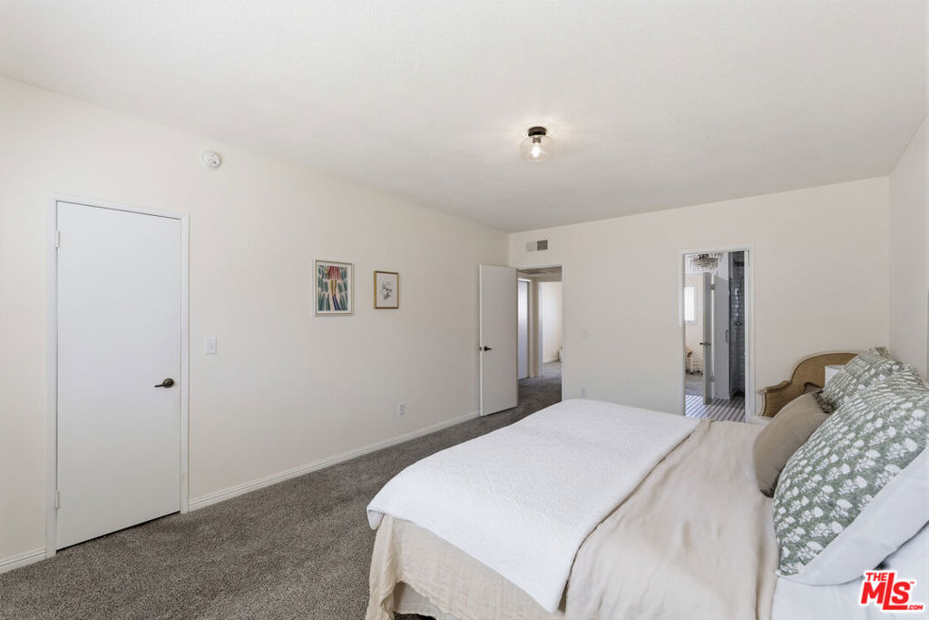 10030 Owensmouth Avenue 67
