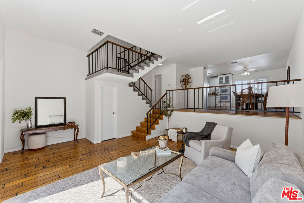 10030 Owensmouth Avenue 67
