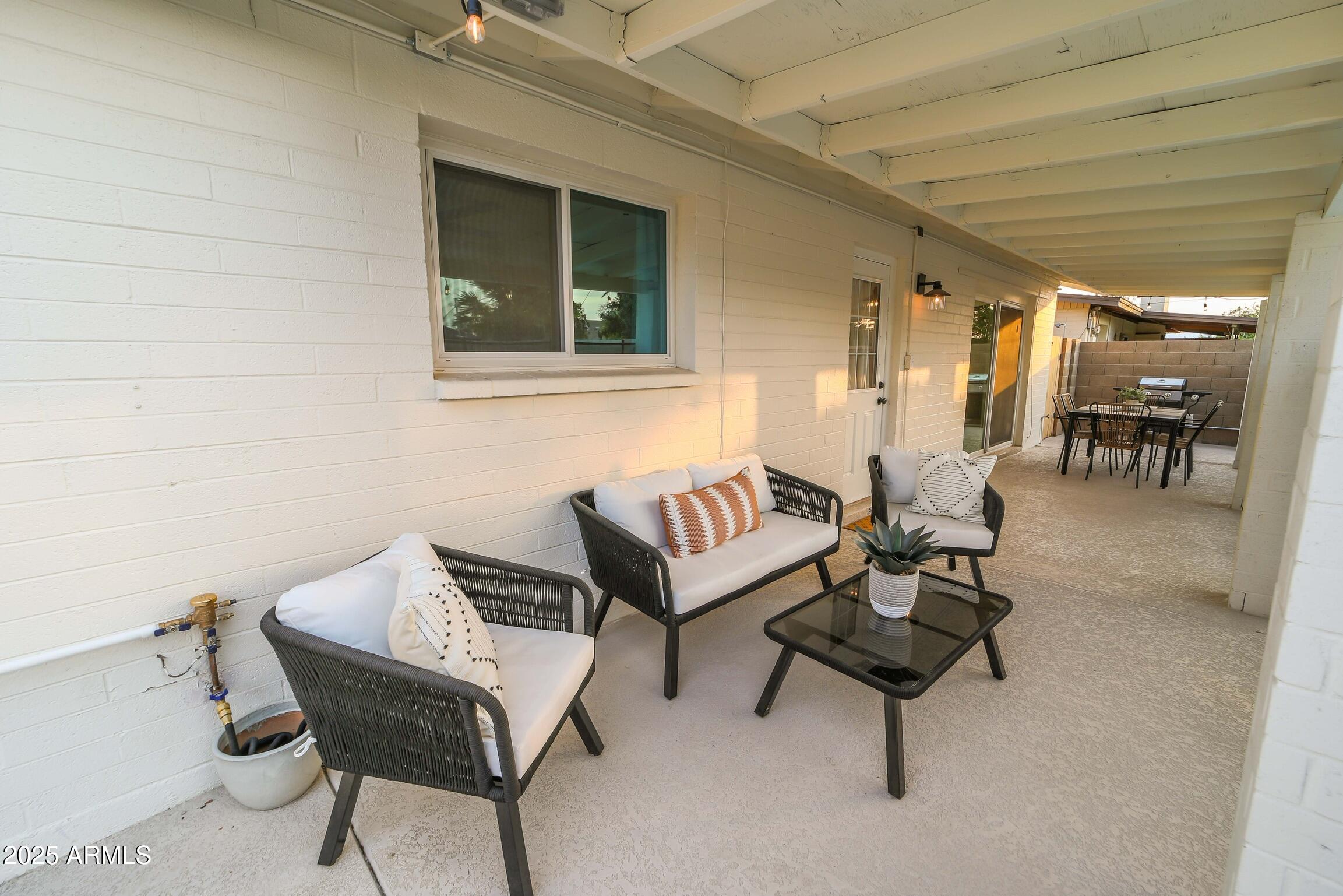 1224 E Alameda Drive