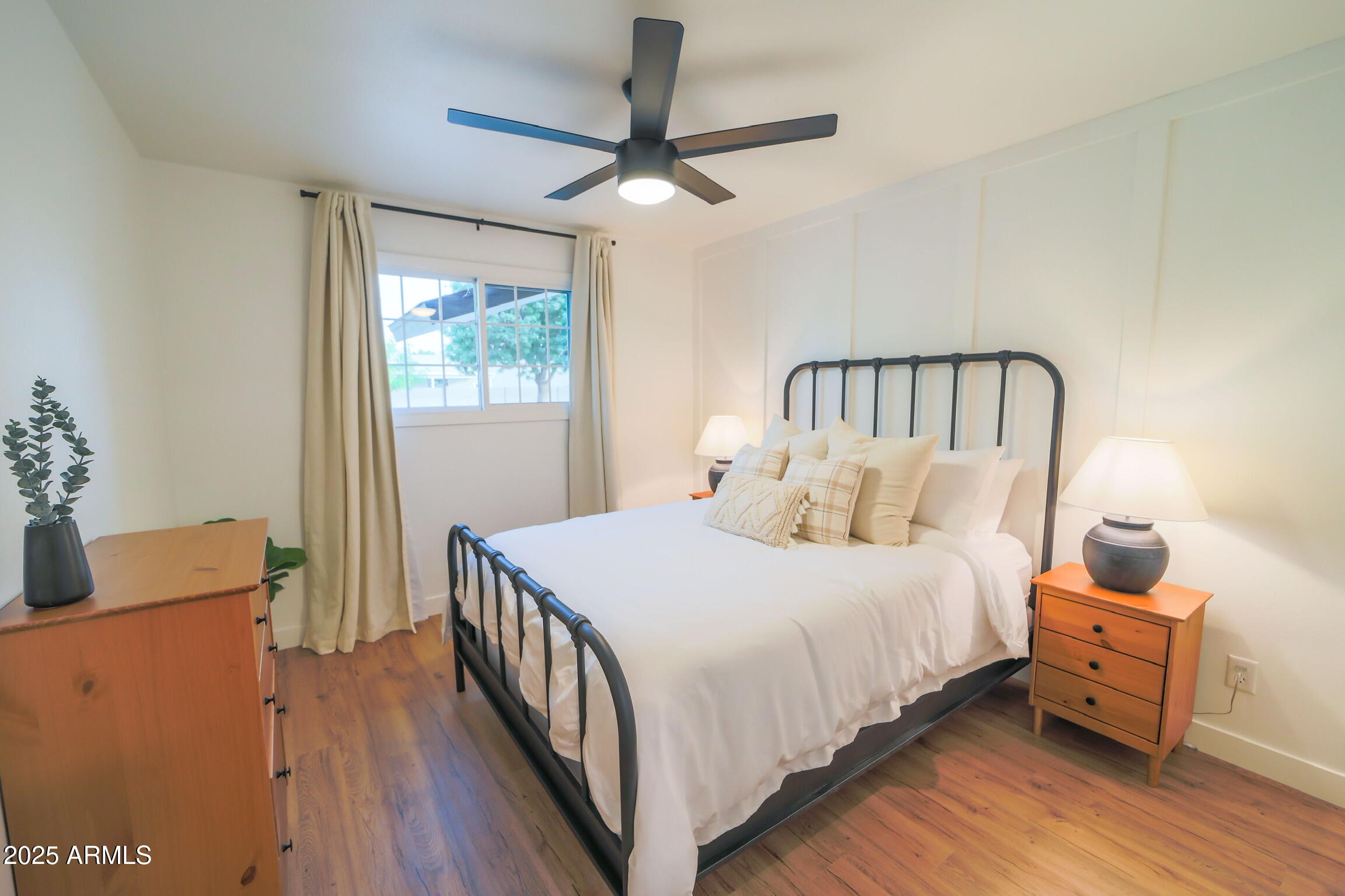 1224 E Alameda Drive
