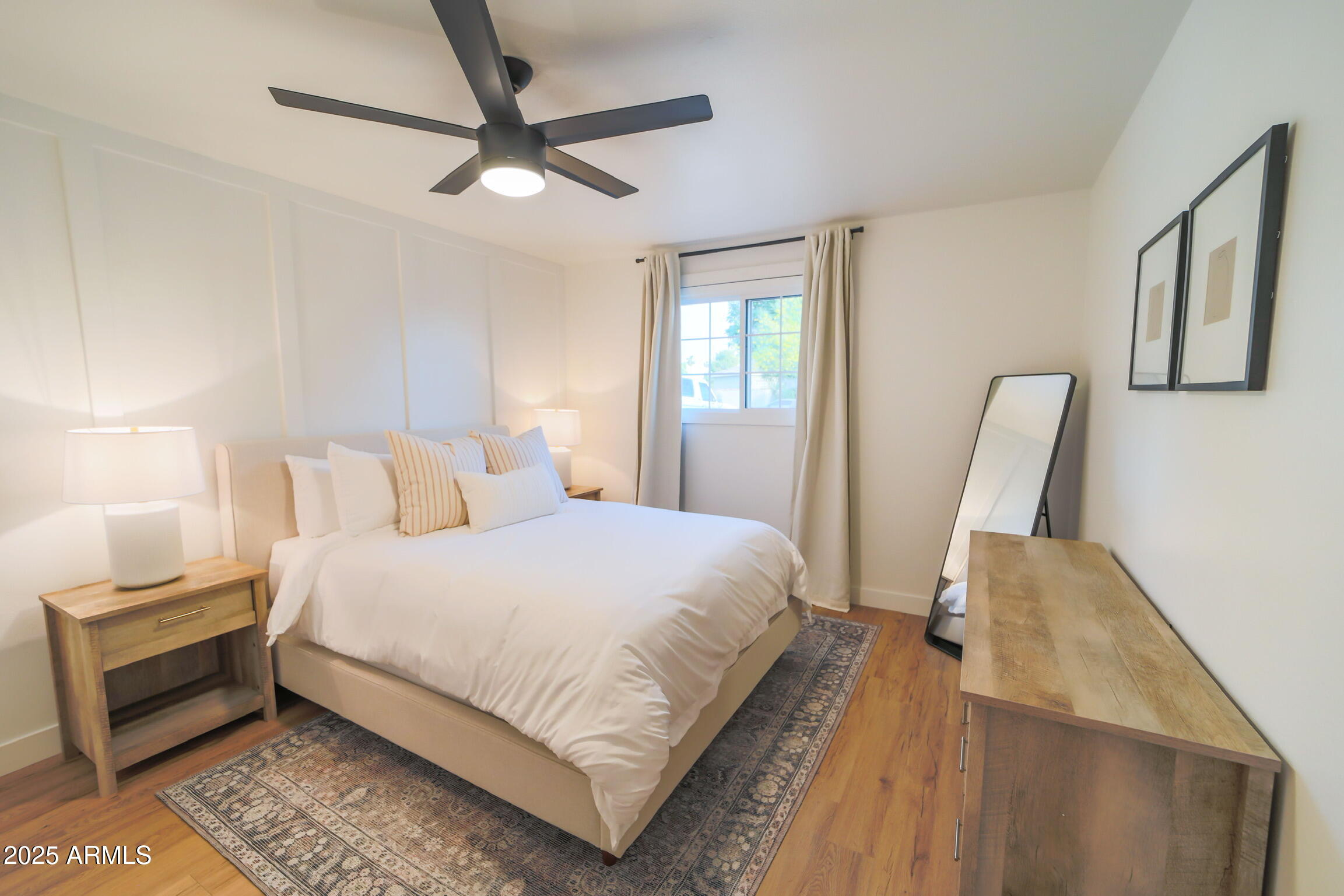 1224 E Alameda Drive