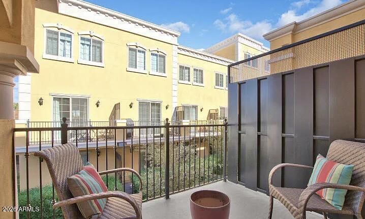 421 W 6th Street 1008