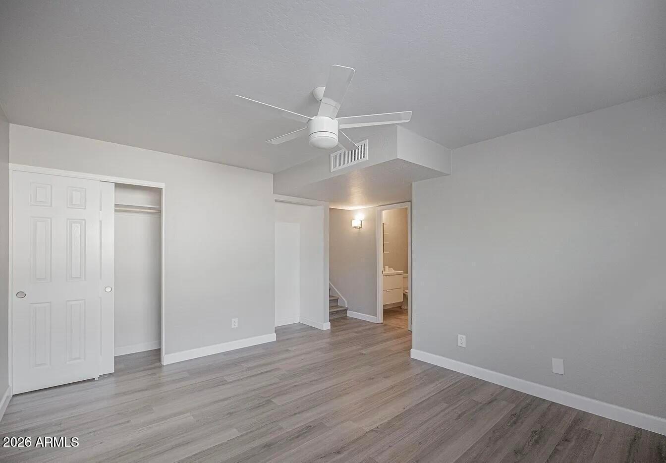 1646 E HERMOSA Drive