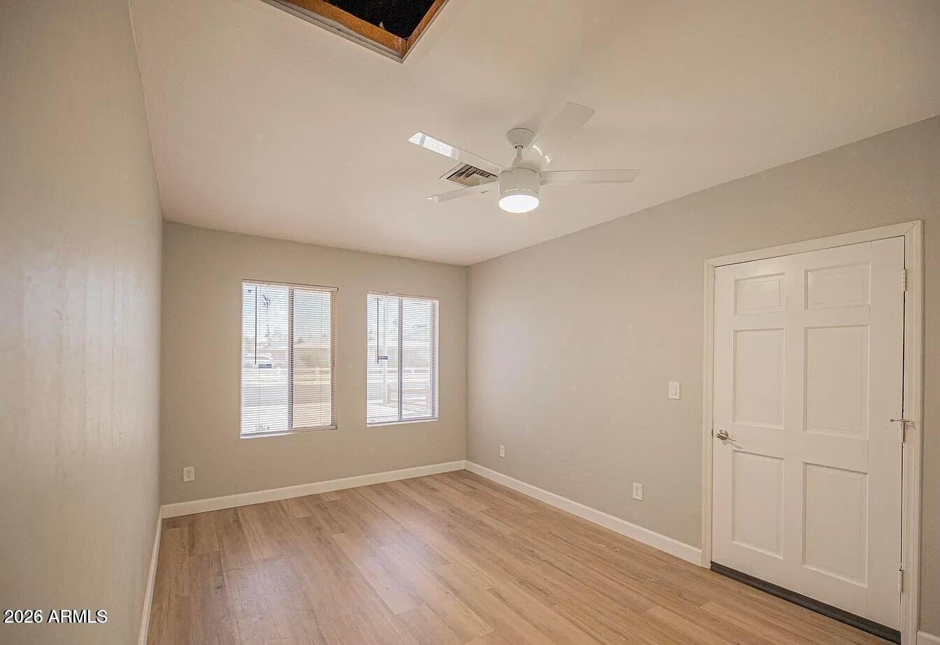 1646 E HERMOSA Drive