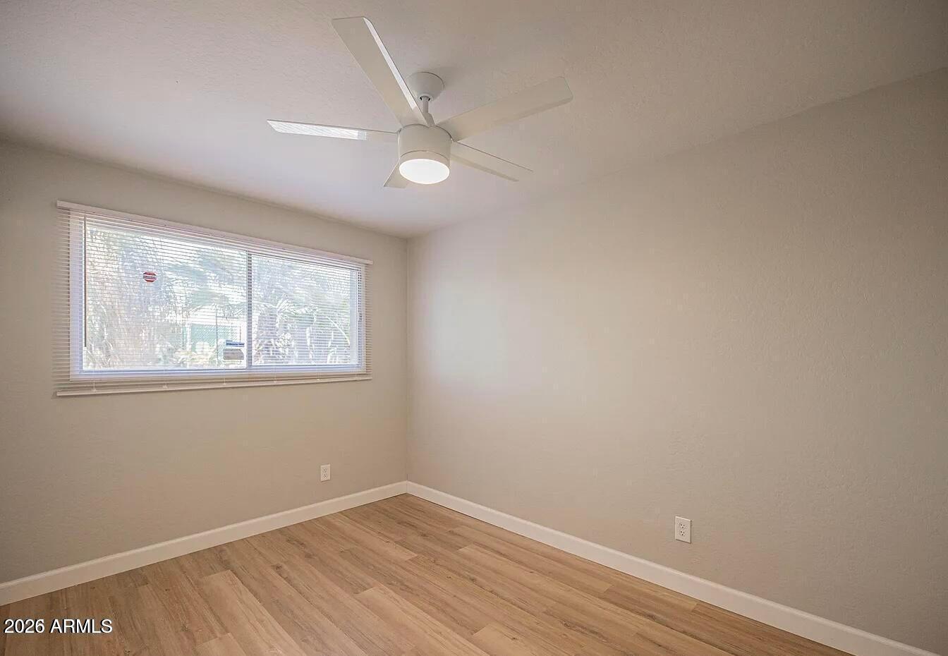 1646 E HERMOSA Drive