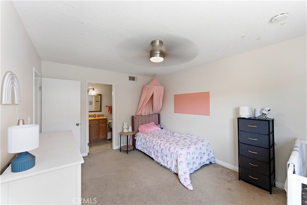 29123 Thousand Oaks C
