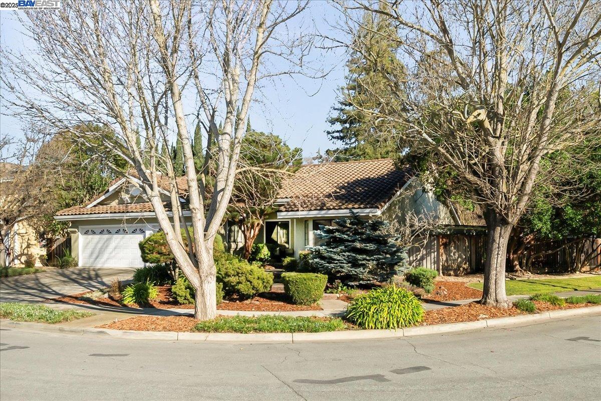 35794 Carnation Way